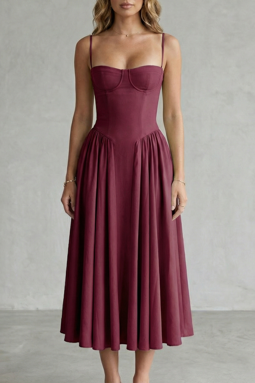 Sleeveless Structured Dress for Women – Timeless Design, Elegant Fit