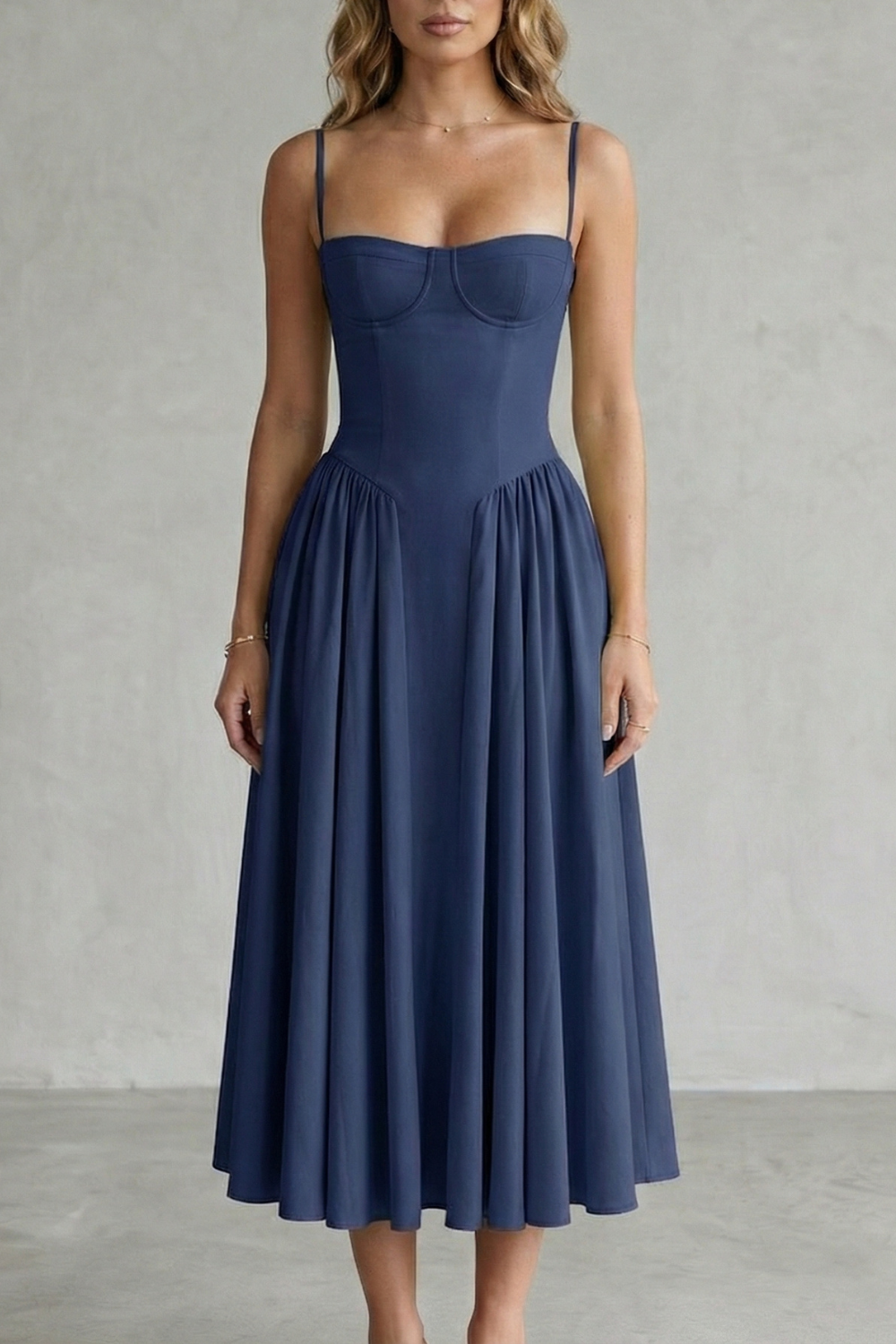 Sleeveless Structured Dress for Women – Timeless Design, Elegant Fit